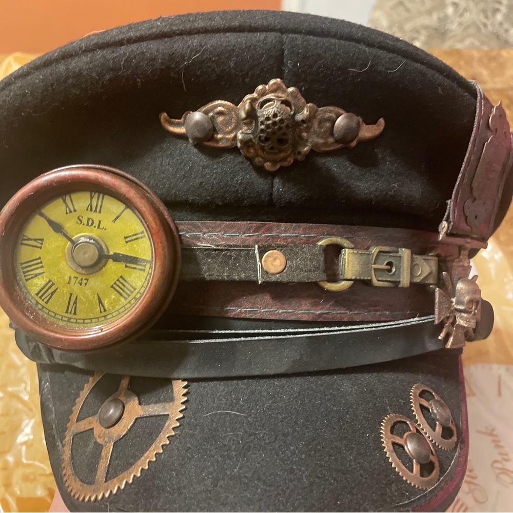 Steampunk Cap.  Halloween Cosplay